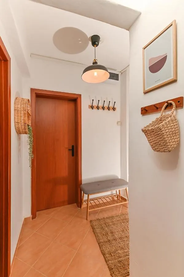 Cosy&Art 1Bd Apartment Next To Slaveykov Square Sofia