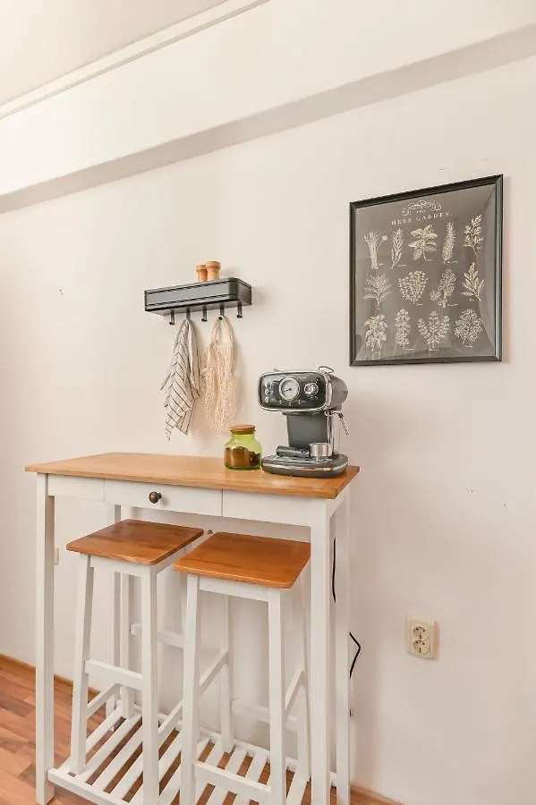 Cosy&Art 1Bd Apartment Next To Slaveykov Square Sofia Bulgaria