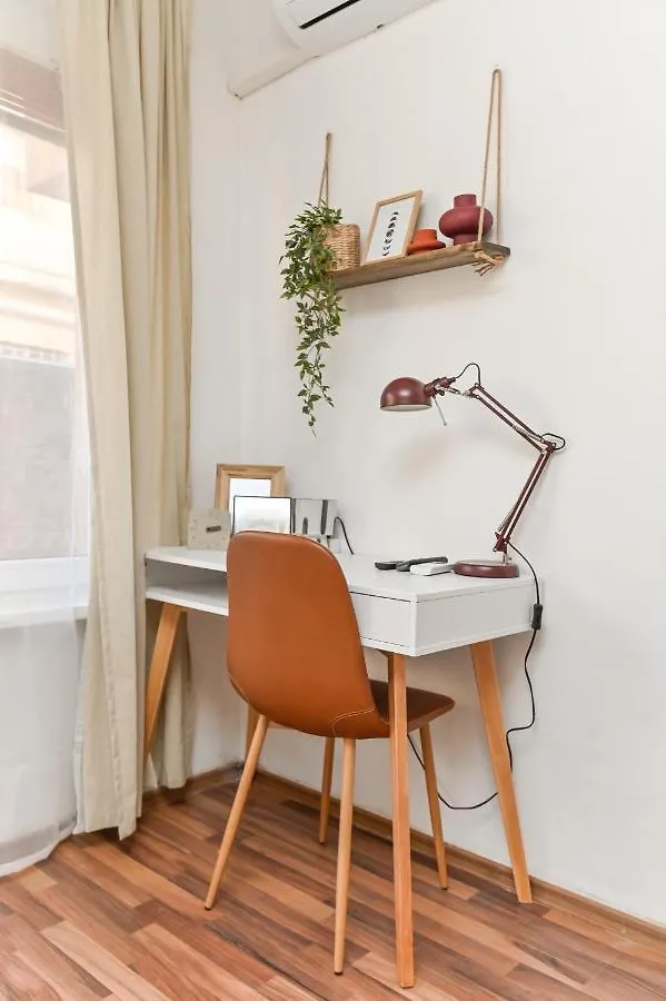 Cosy&Art 1Bd Apartment Next To Slaveykov Square Sofia