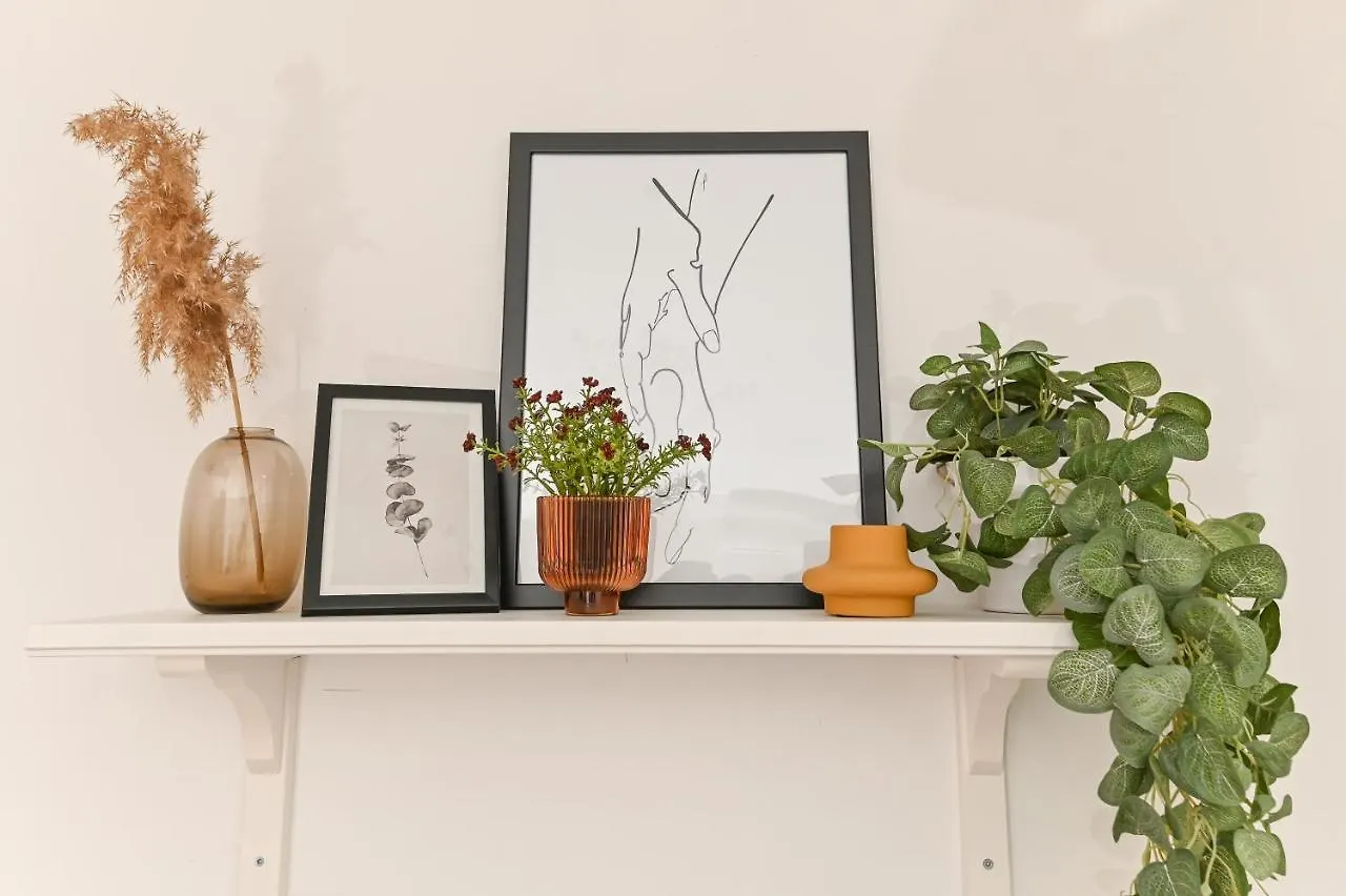 Cosy&Art 1Bd Apartment Next To Slaveykov Square Sofia Bulgaria